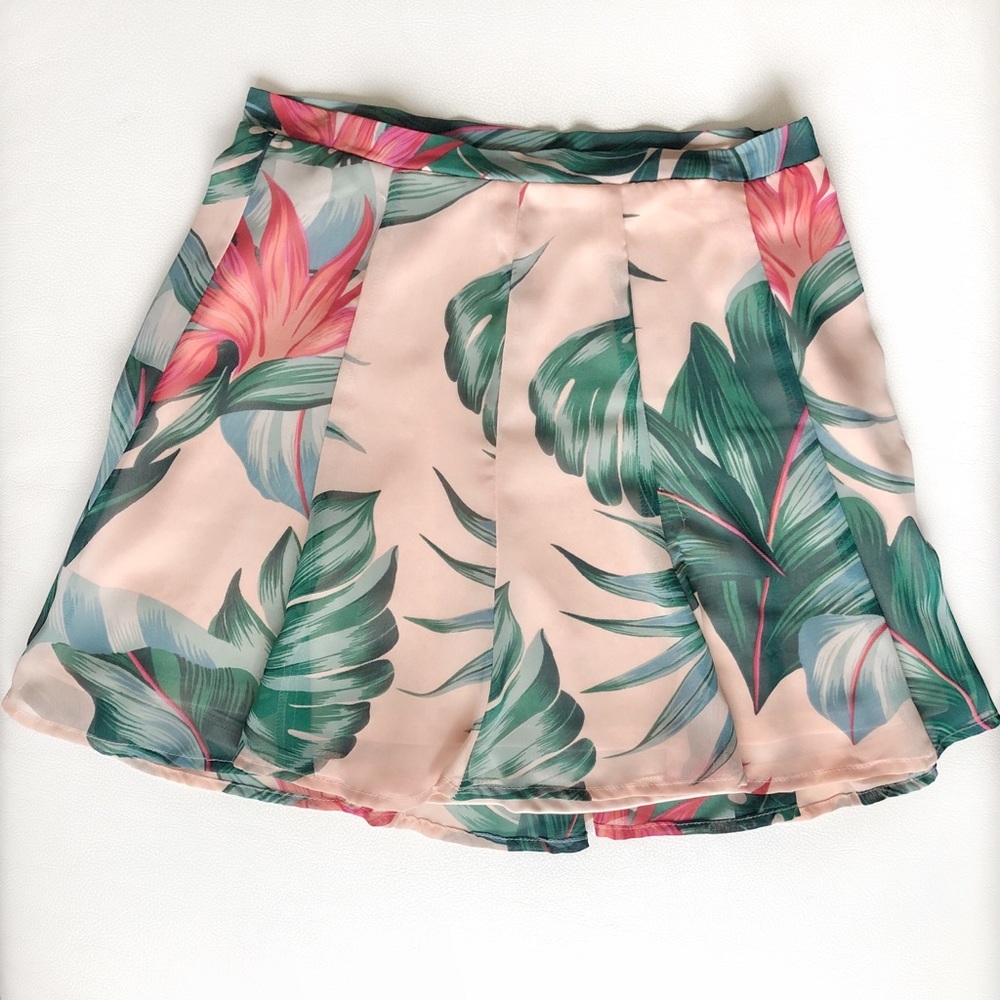 Show Me Your MuMu Kauai Kisses Mini Tropical Palm Leaf Tree Print Skater Skirt - Picture 10 of 10